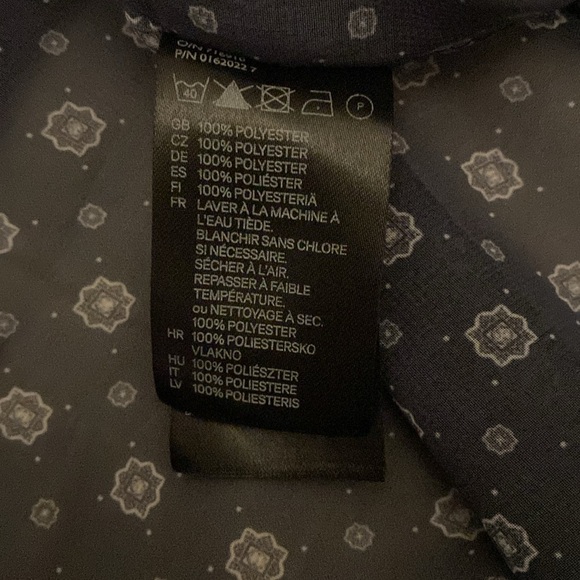 H&M button down top - Picture 4 of 4